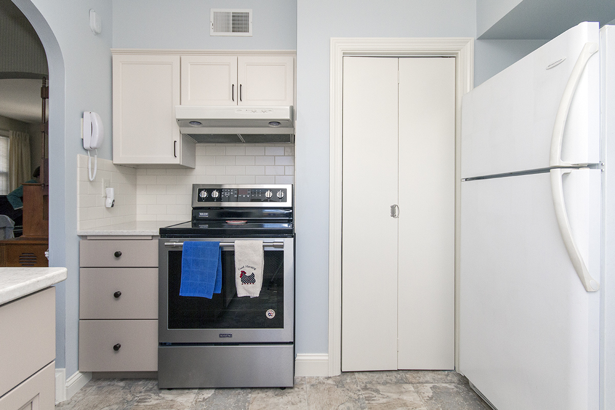 Kitchen remodel comparison image.