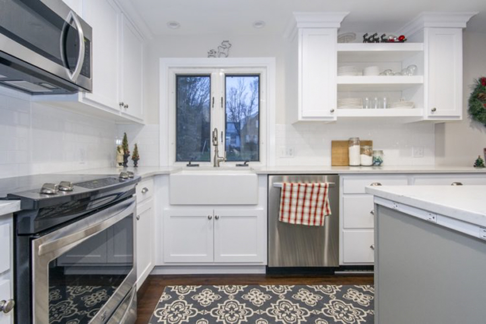 A clean, modern kitchen. 